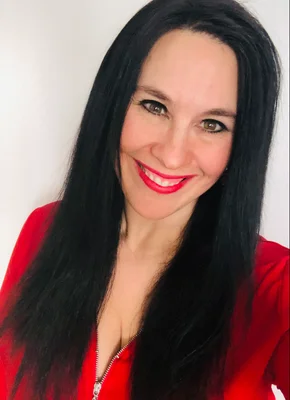 Image of Kelly Plouffe, Associate
